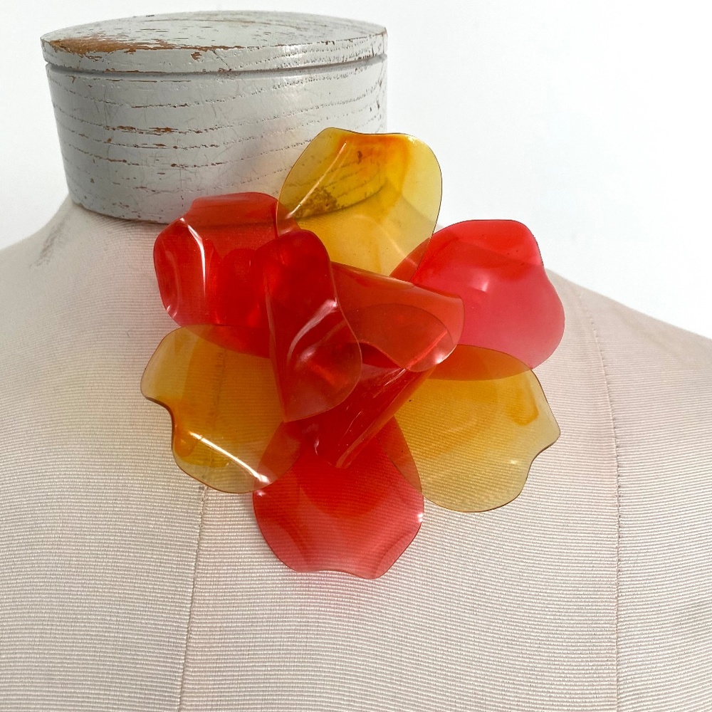 Vintage Flower Cellulose Acetone Plastic Brooch Pin Translucent 60s